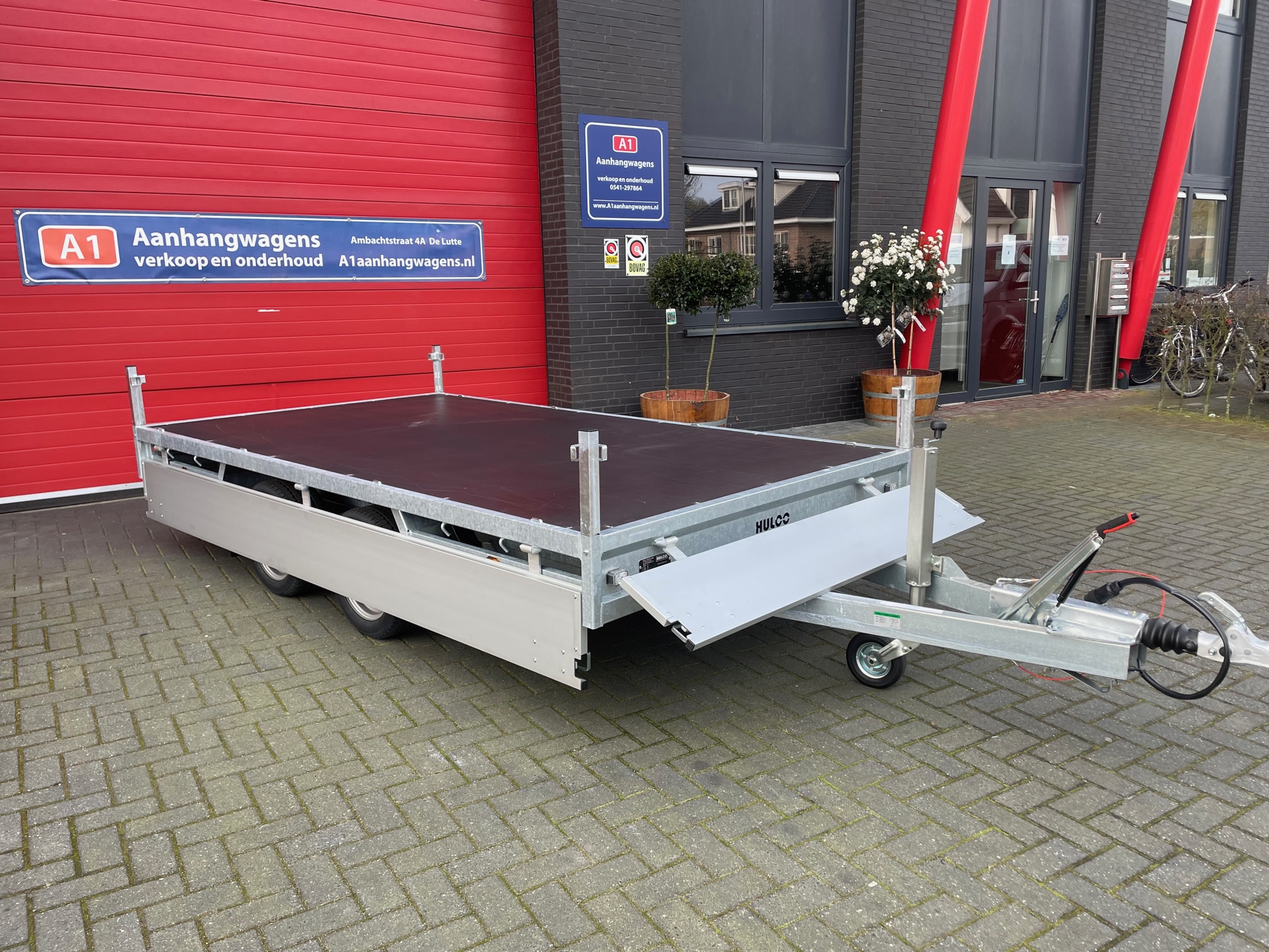 Hulco Medax dubbel-as plateauwagen