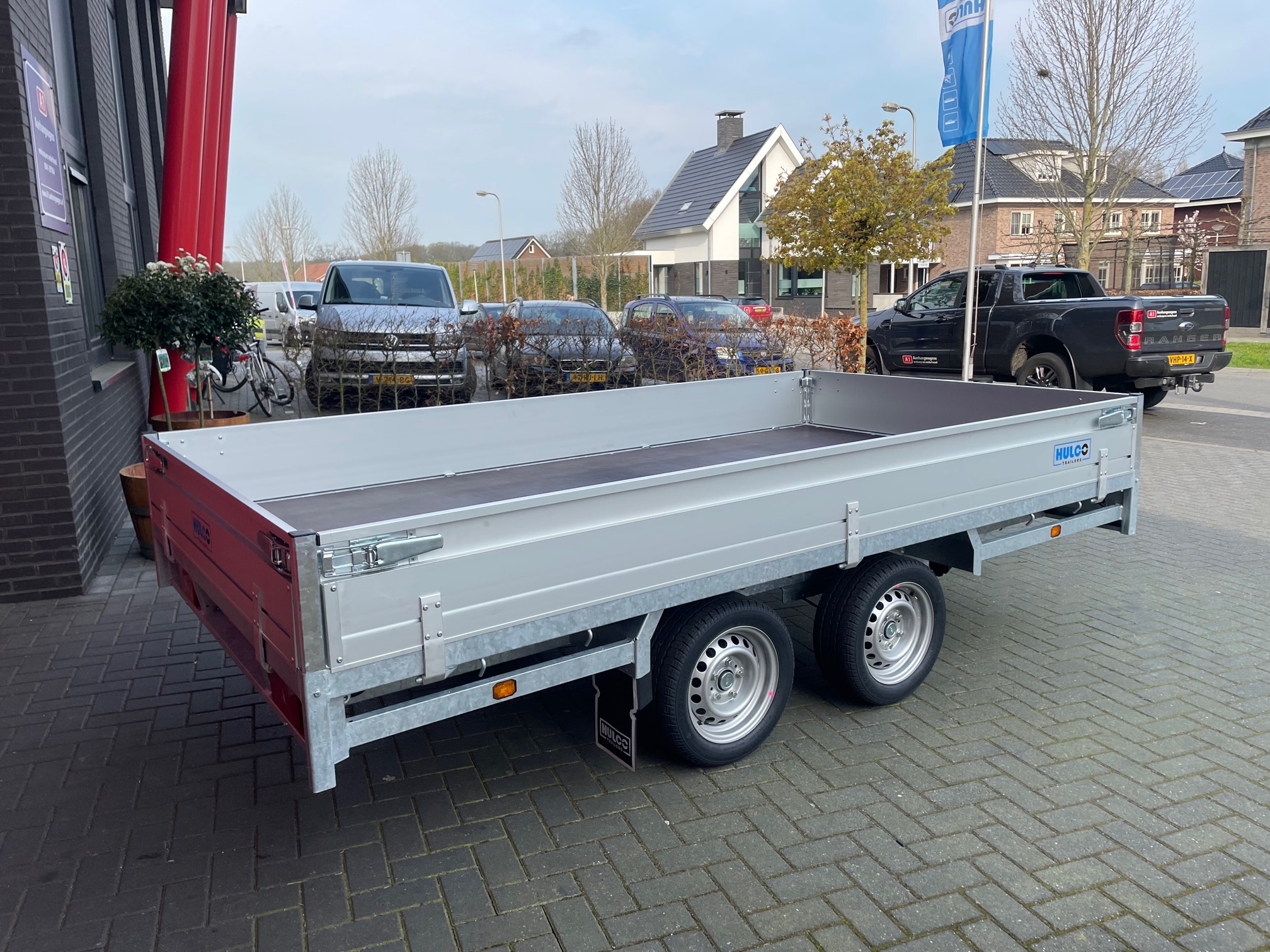 Hulco Medax dubbel-as plateauwagen