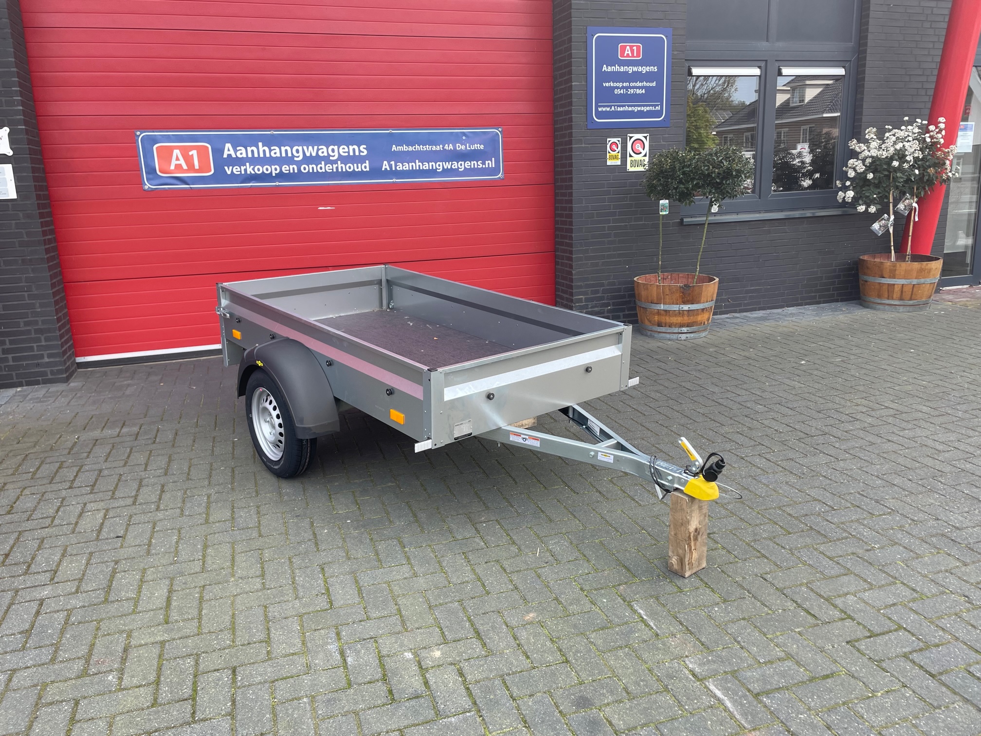 Humbaur Steely enkel-as bakwagen