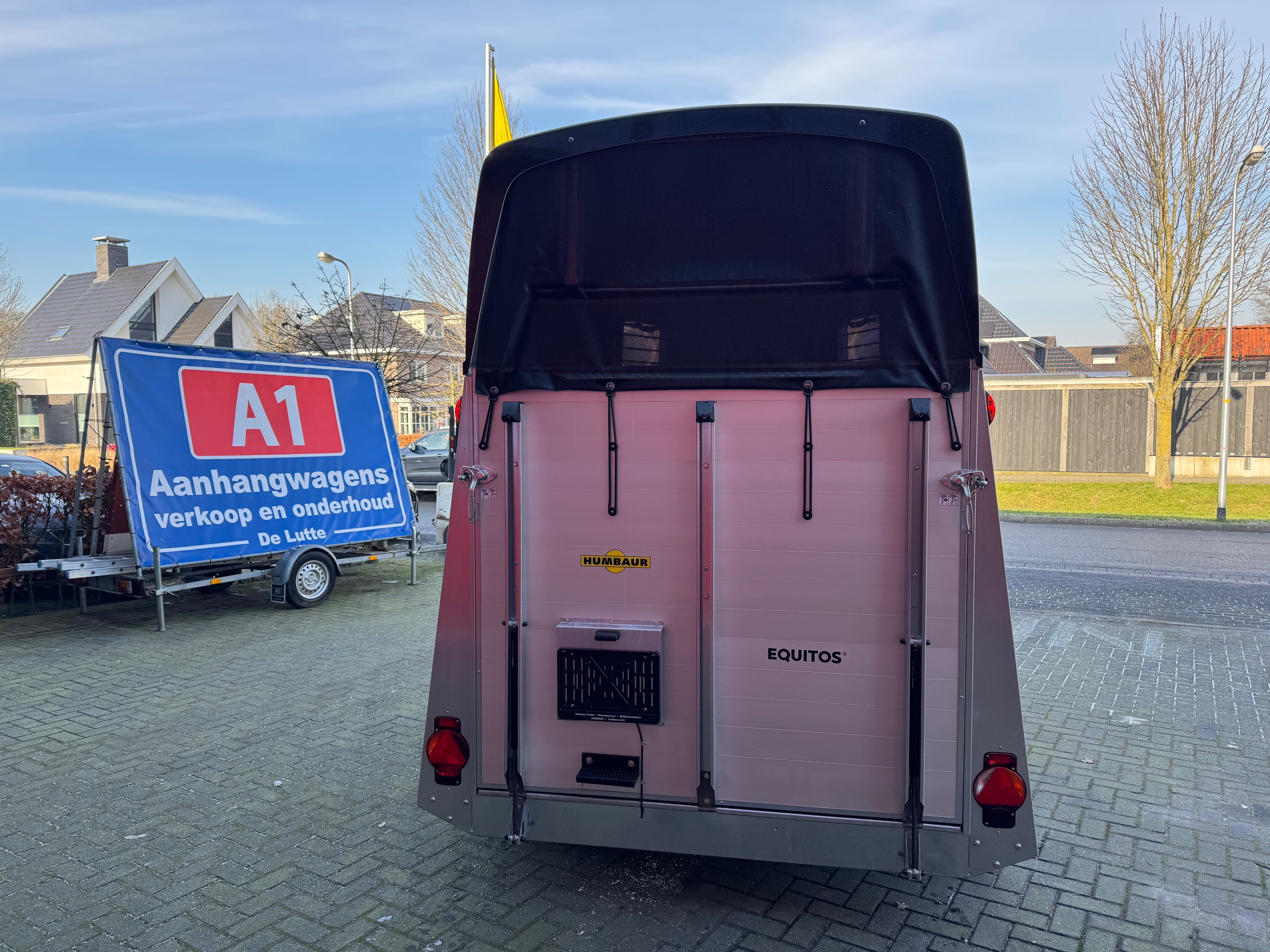 Humbaur Equitos Alu Plus paardentrailer 2000kg