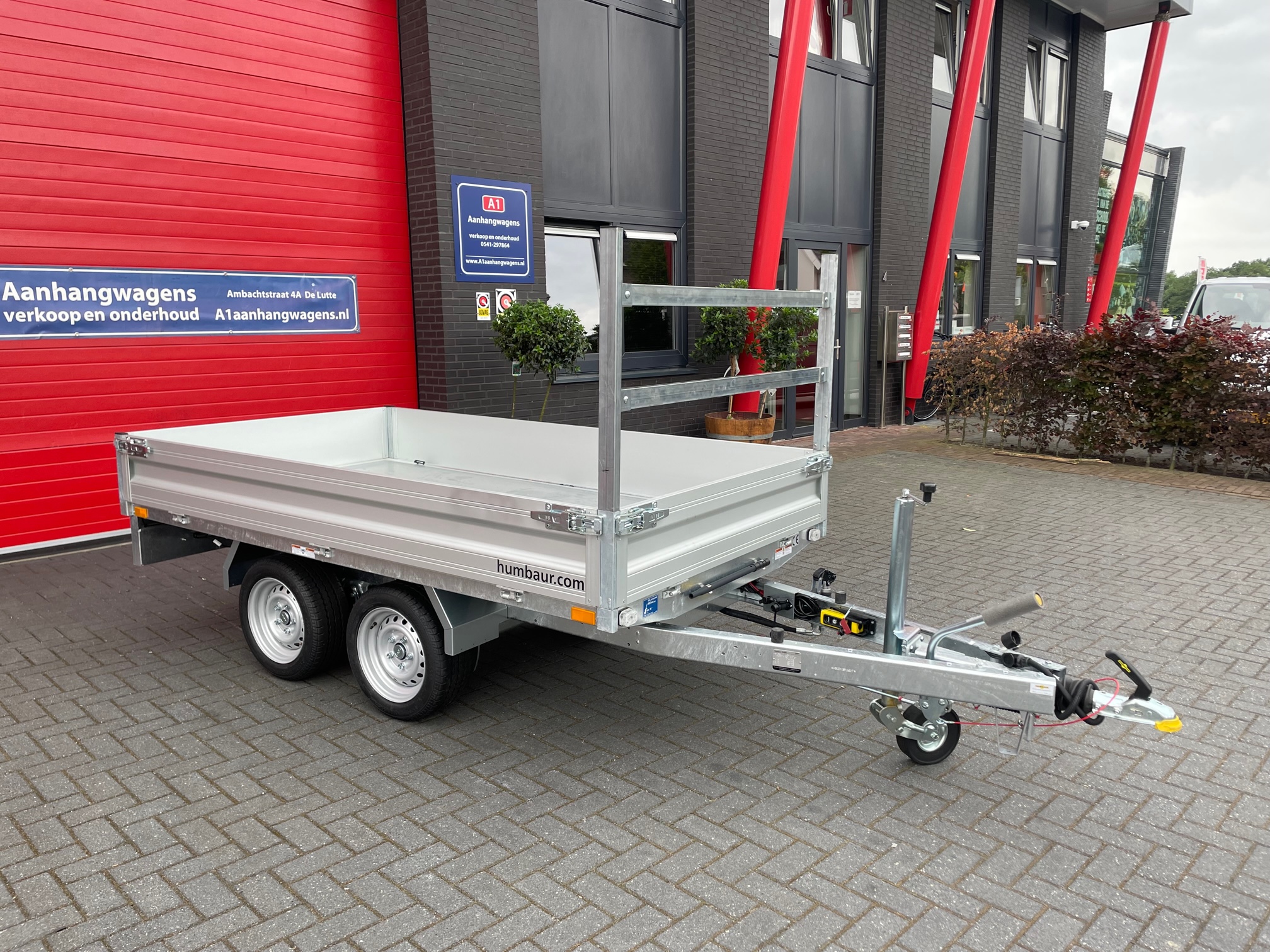 Humbaur HUK twee-assige elektrische achterwaartse kipper 2700kg