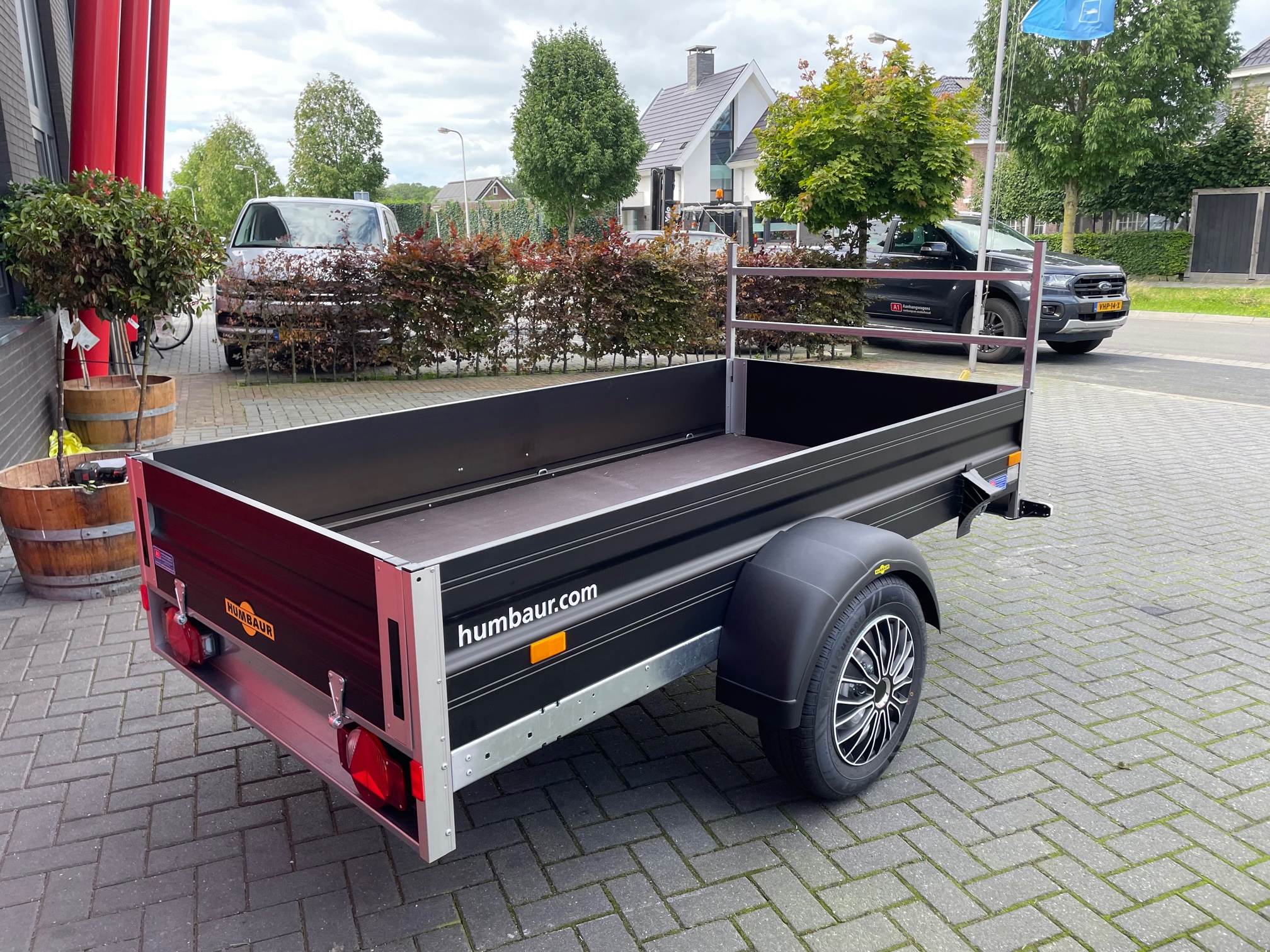 Humbaur HA Black edition enkel-as bakwagen 1300kg geremd
