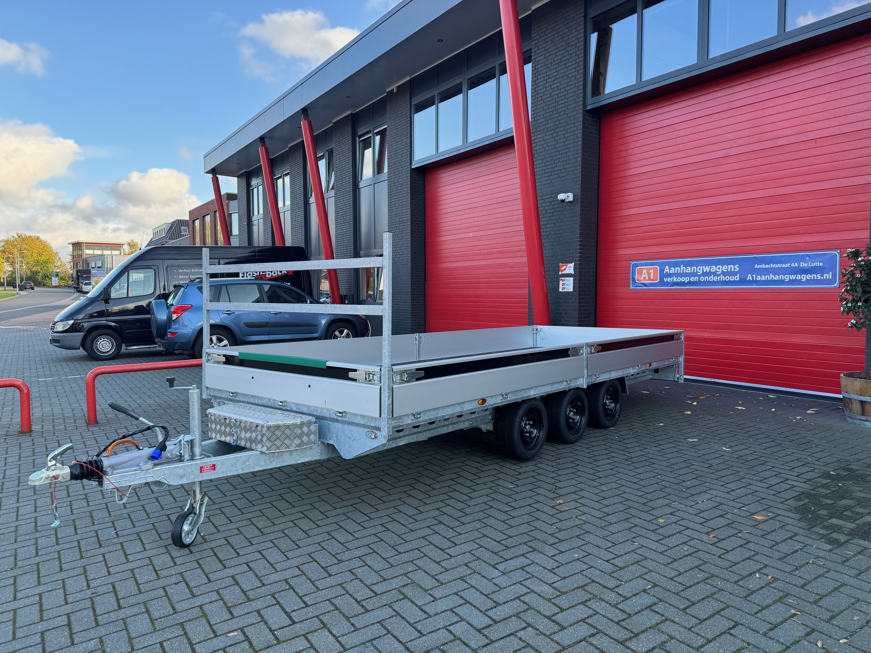 Henra Major Xpert drie-asser plateauwagen 3500kg