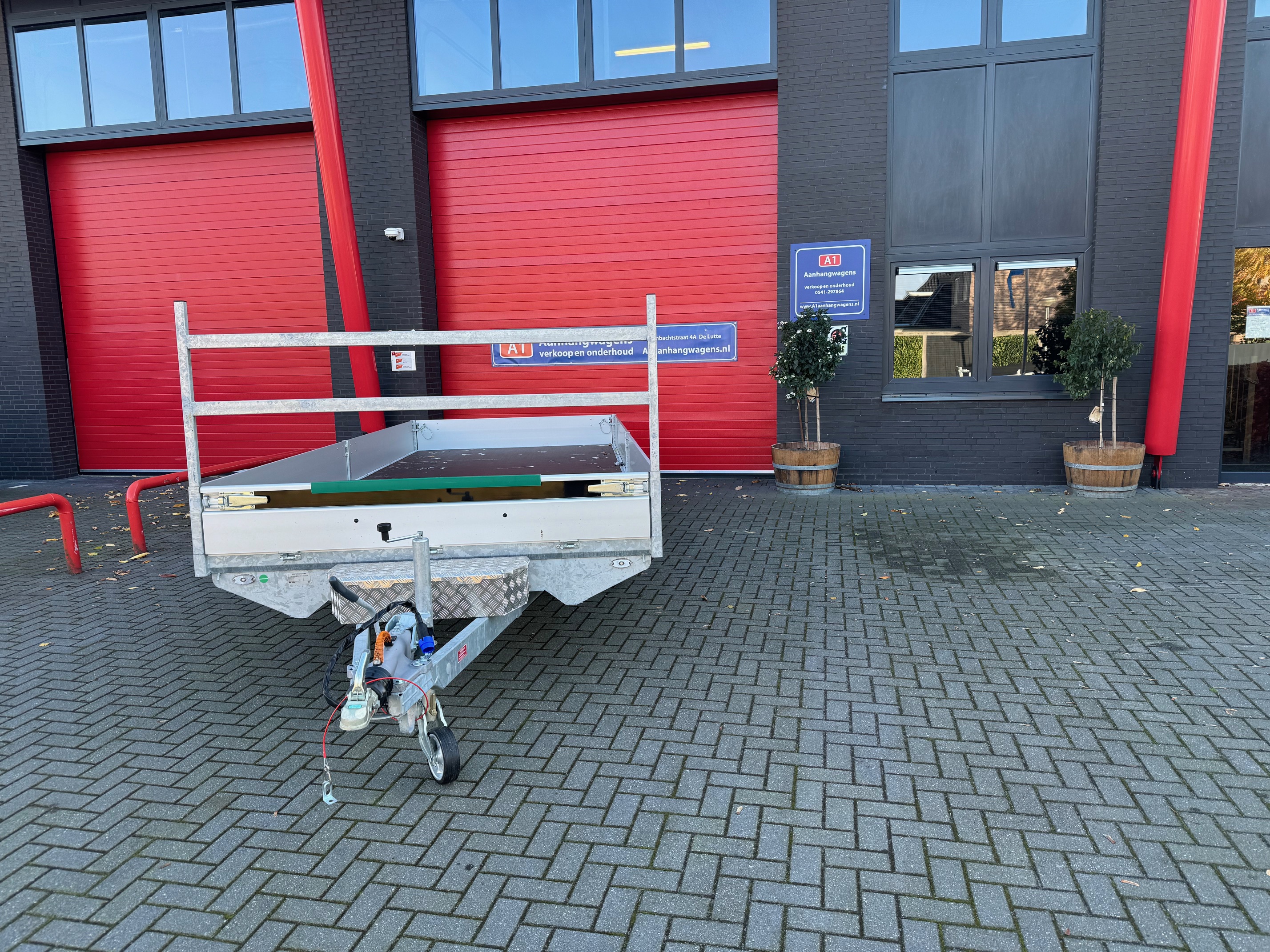 Henra Major Xpert drie-asser plateauwagen 3500kg