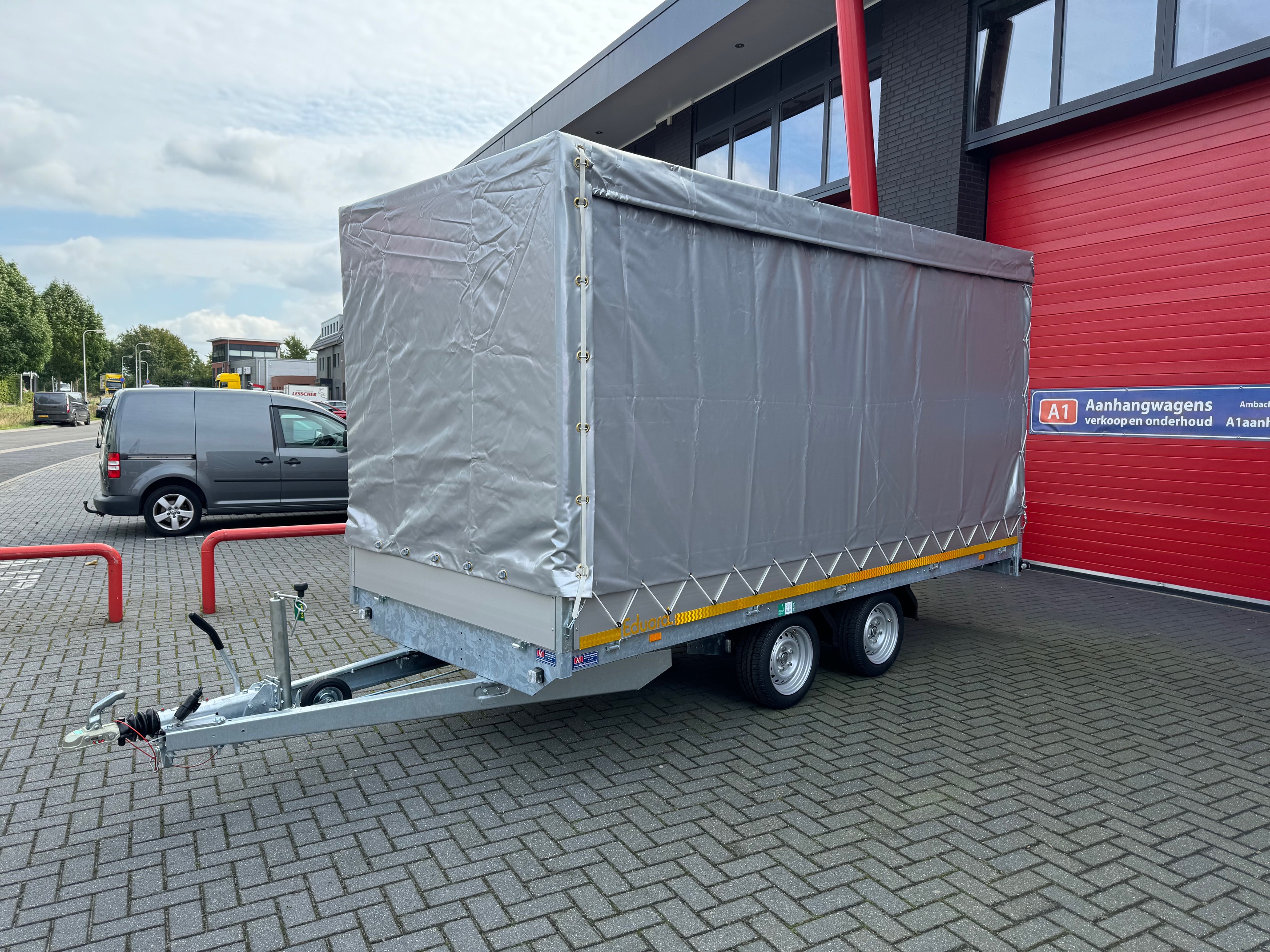 Eduard twee-assige huifaanhangwagen 3000kg (diverse maten leverbaar!)