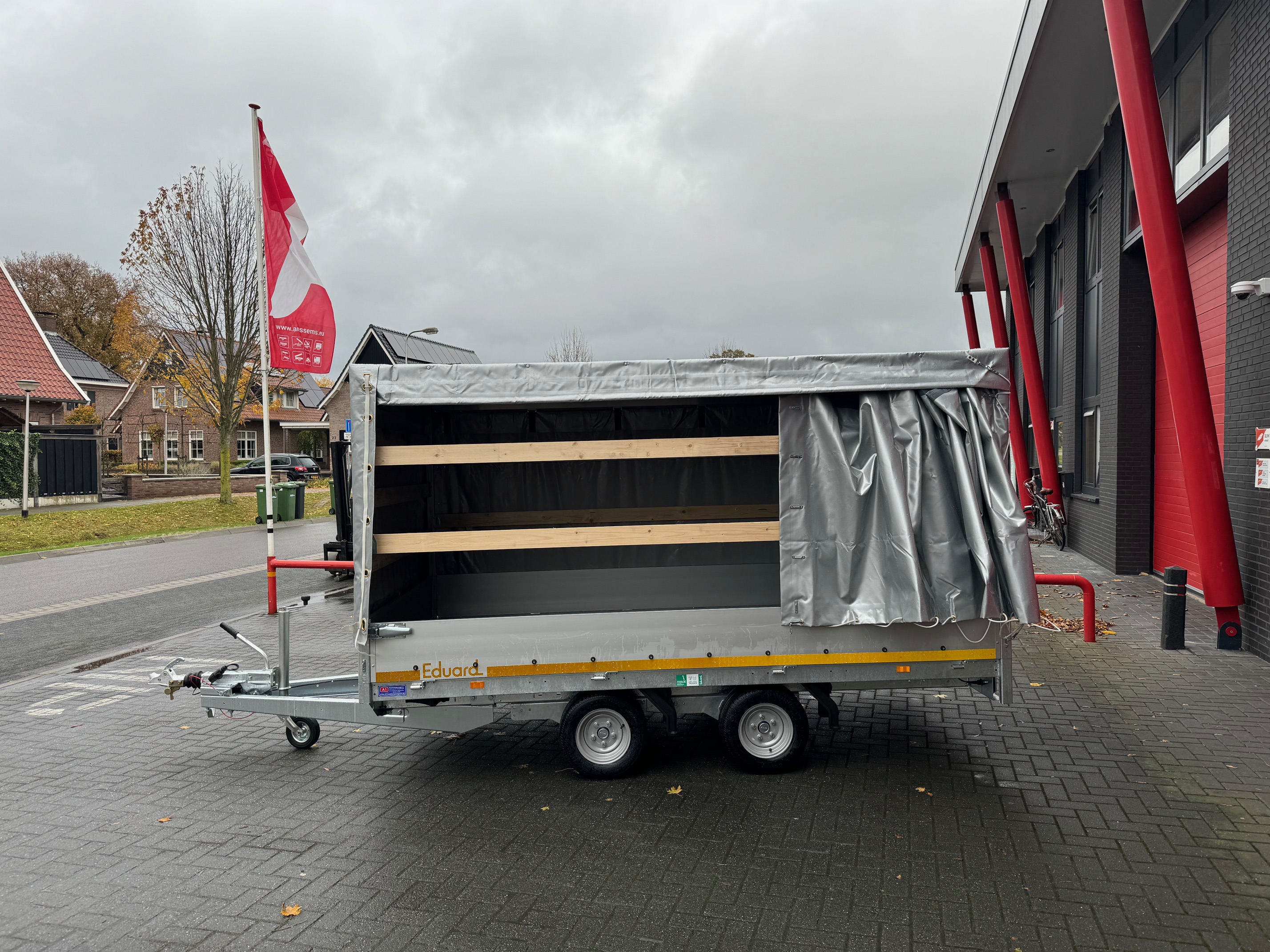Eduard twee-assige huifaanhangwagen 3000kg (diverse maten leverbaar!)