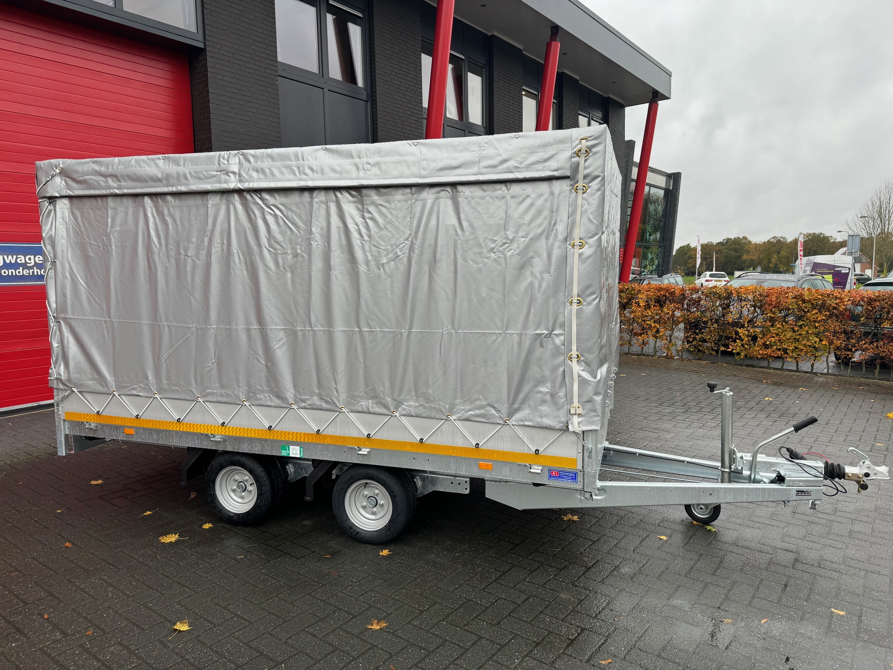Eduard twee-assige huifaanhangwagen 3000kg (diverse maten leverbaar!)