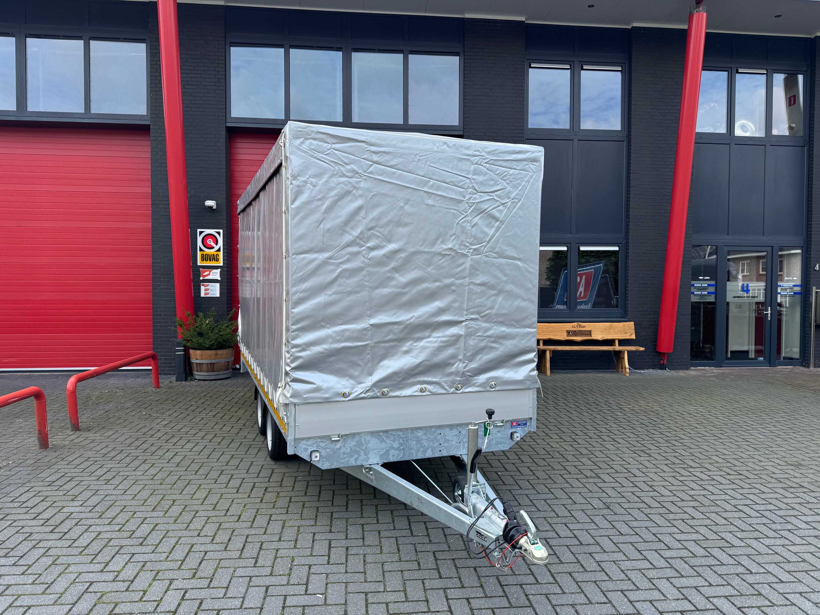 Eduard twee-assige huifaanhangwagen 3000kg (diverse maten leverbaar!)