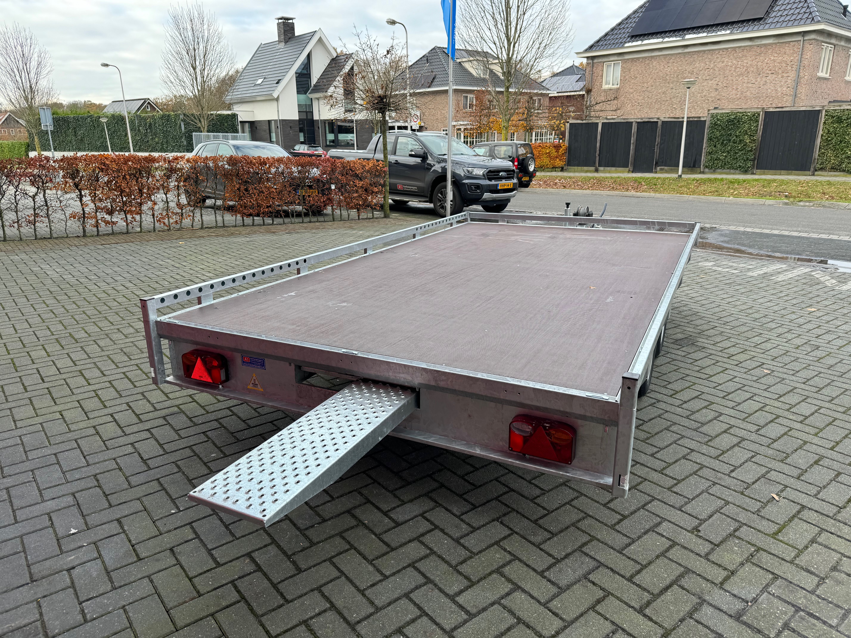 Henra dubbel-as multitransporter met handlier 3500kg