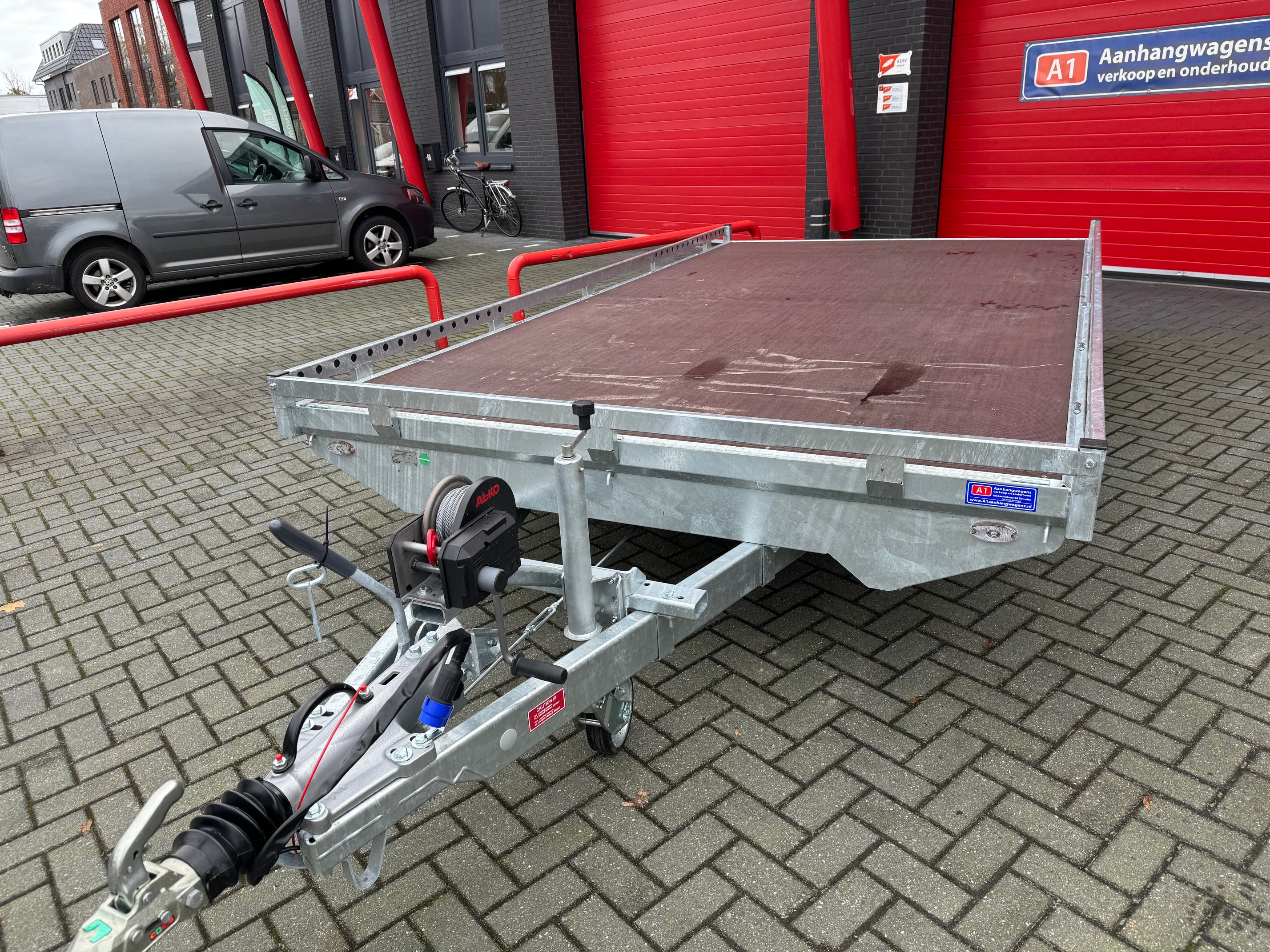 Henra dubbel-as multitransporter met handlier 3500kg
