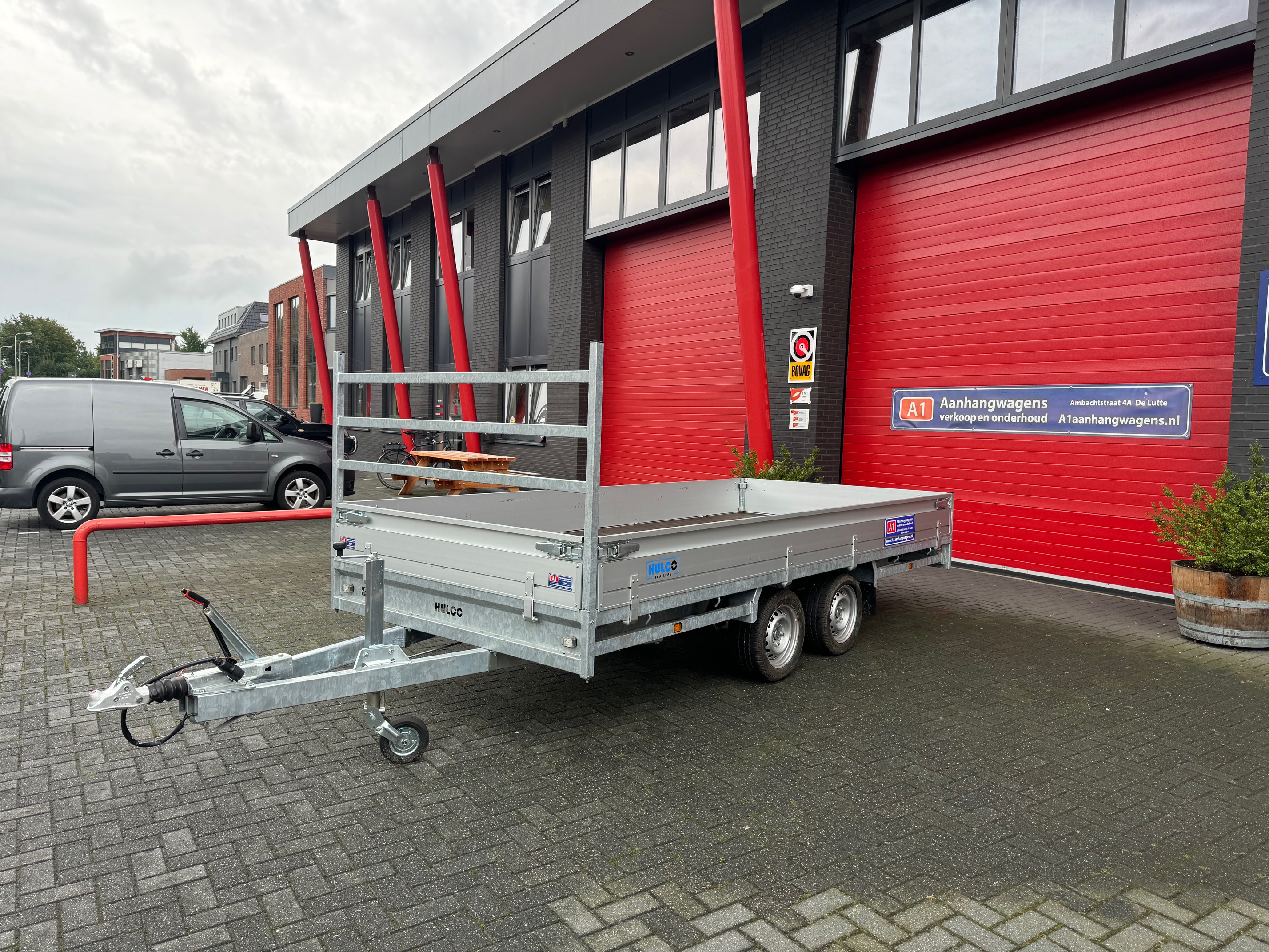 Hulco Medax twee-assige plateauwagen 3000kg