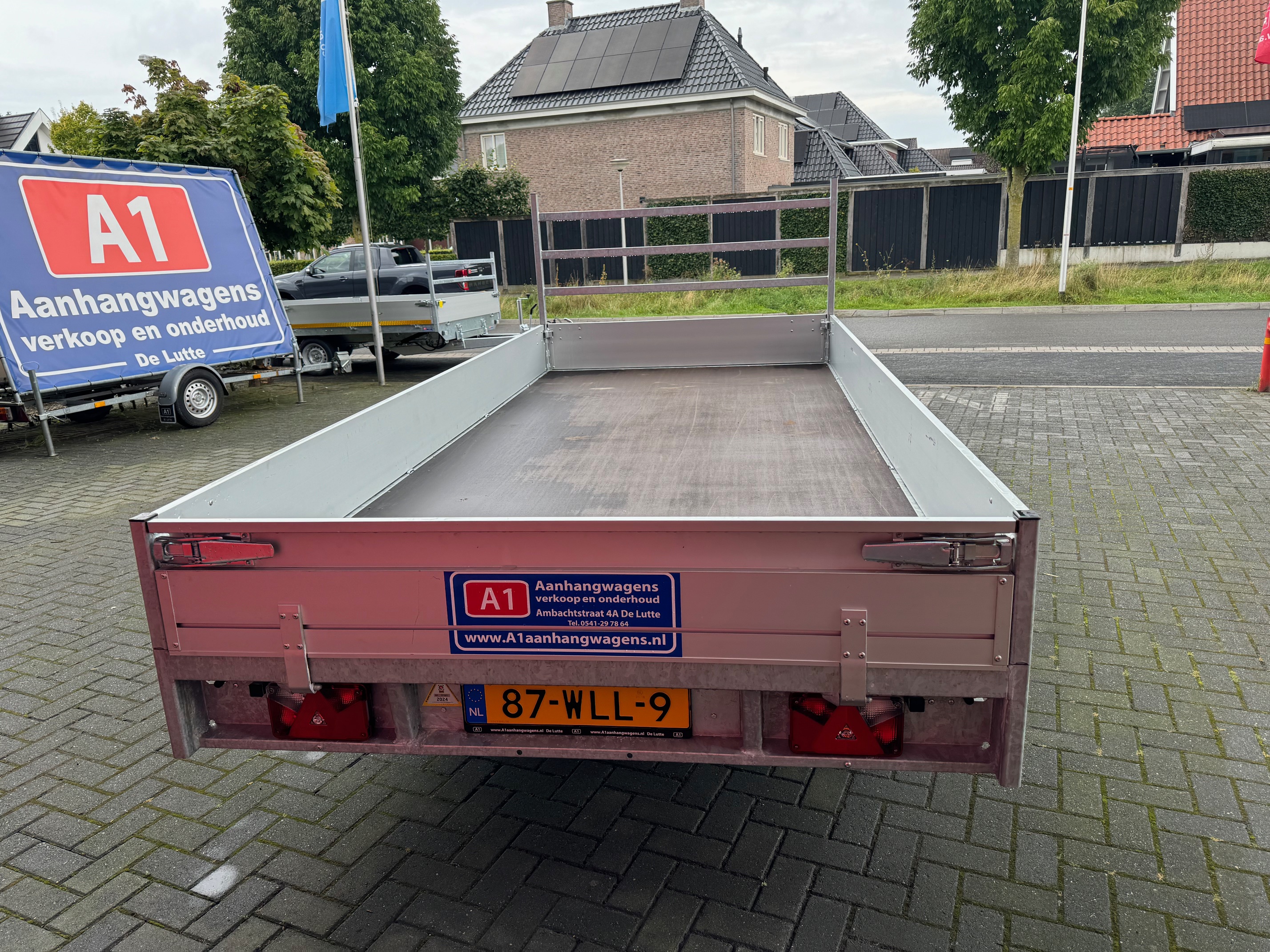 Hulco Medax twee-assige plateauwagen 3000kg