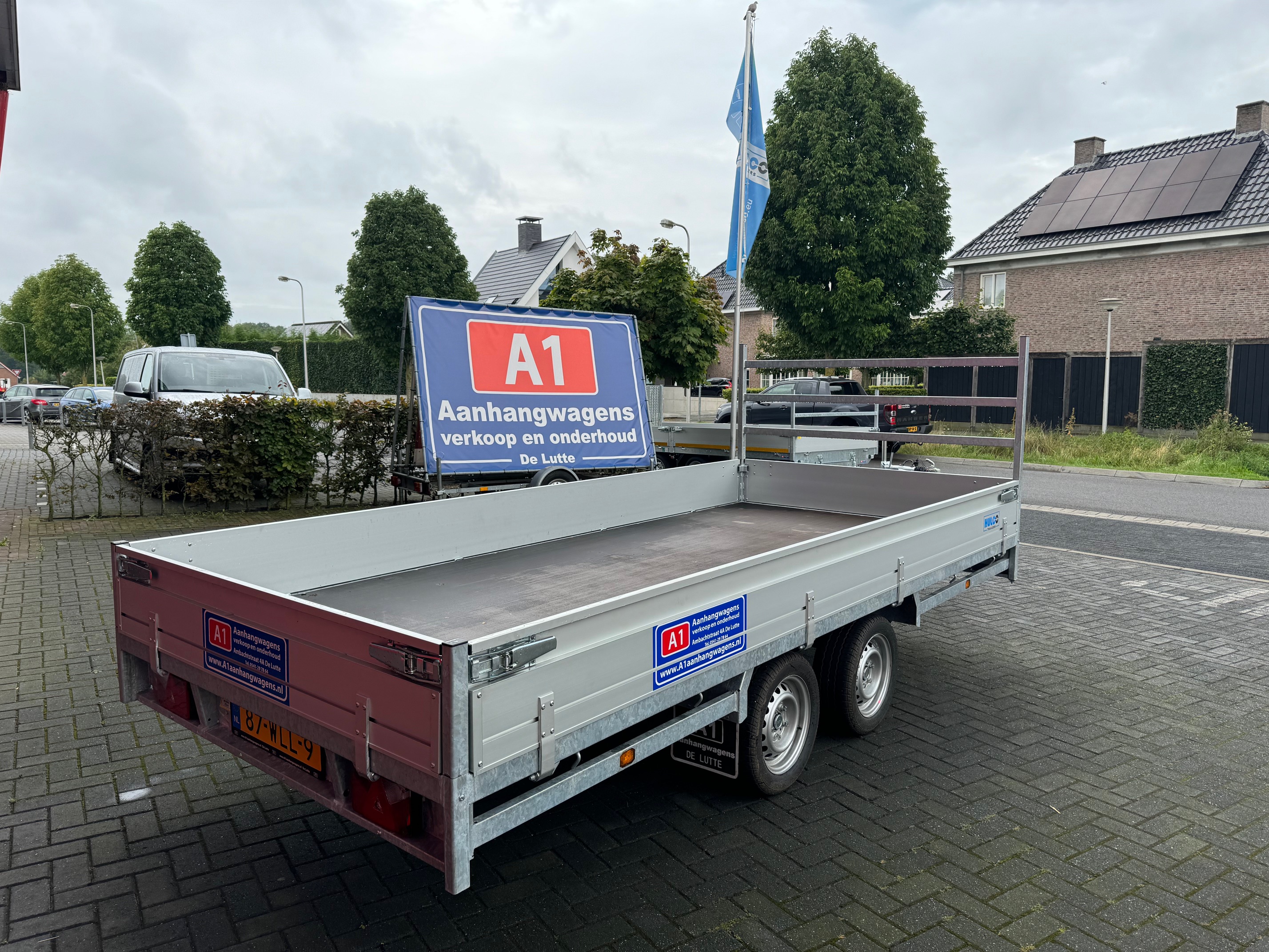 Hulco Medax twee-assige plateauwagen 3000kg
