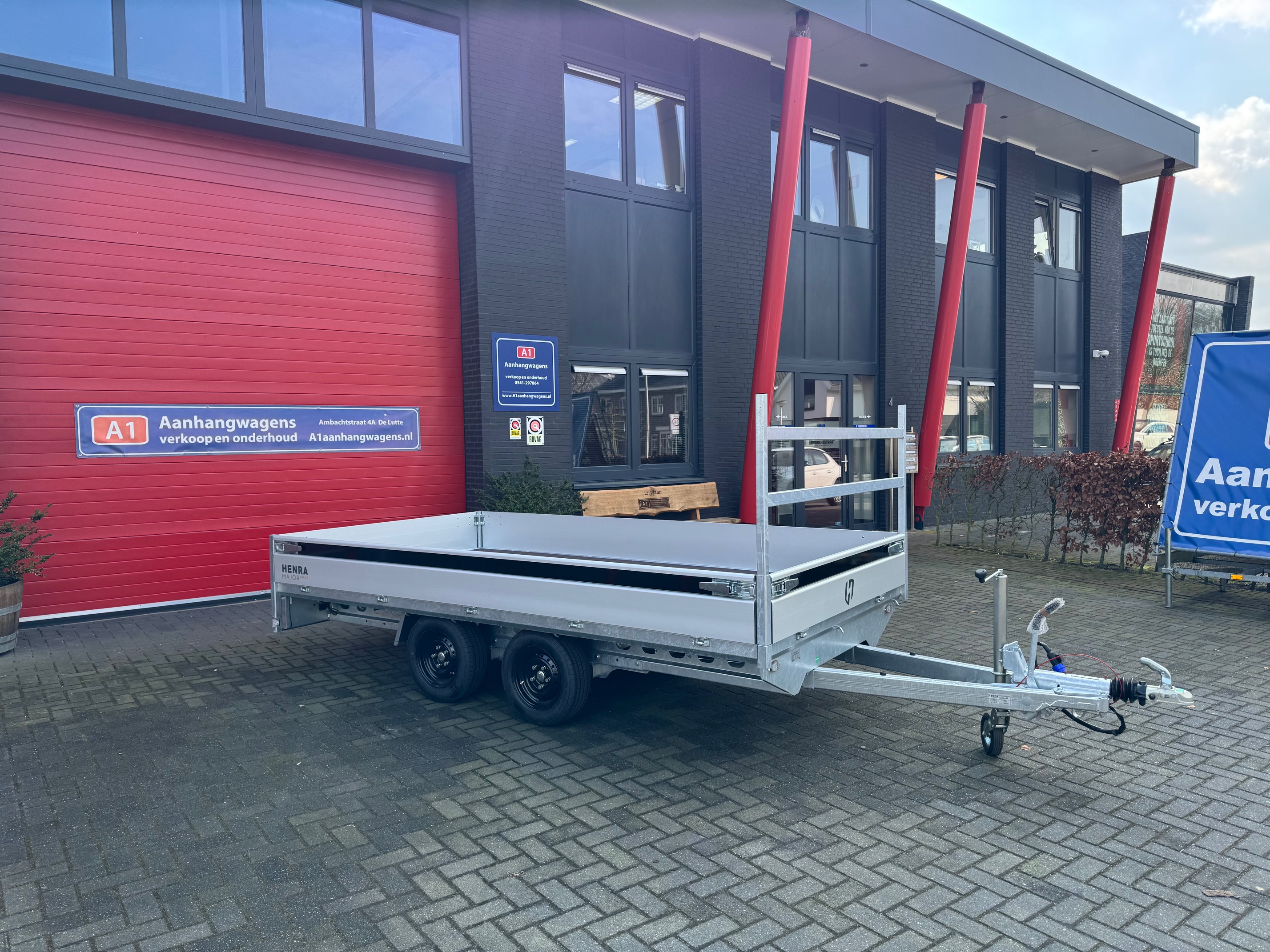 Henra Major dubbel-as plateauwagen 2700kg (351x183cm)