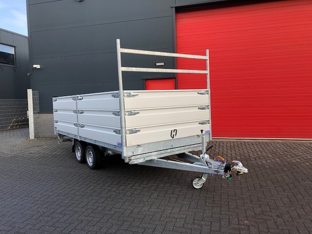 A1 trailer kippers div maten .