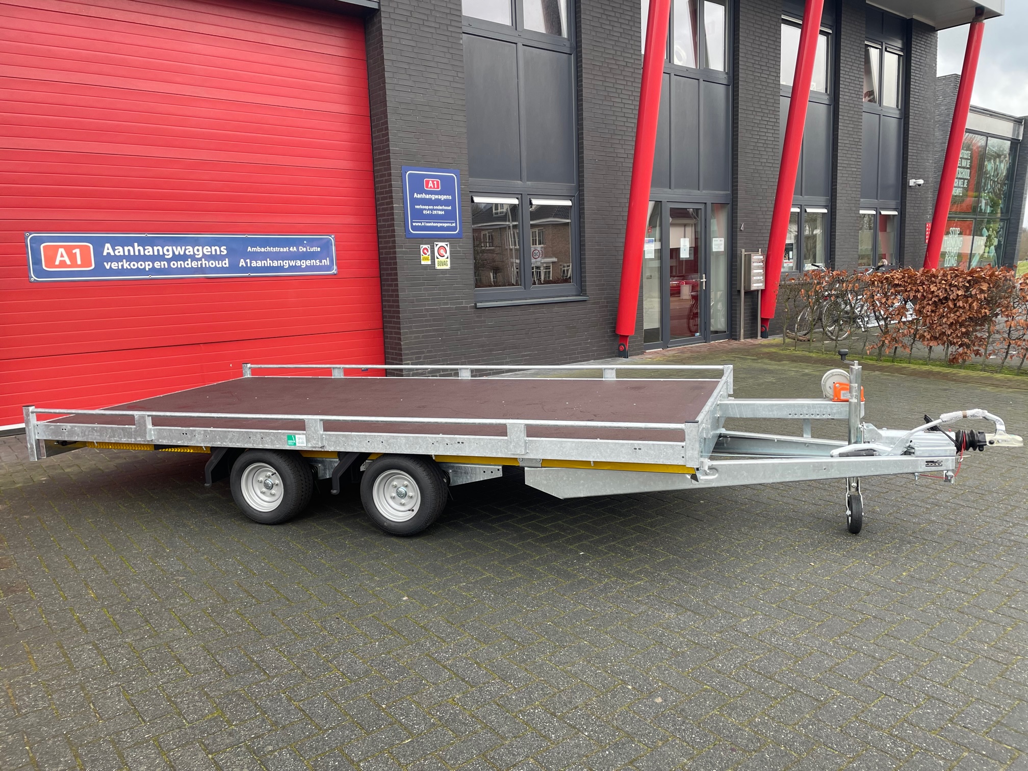 Eduard dubbel-as multitransporter 3000kg